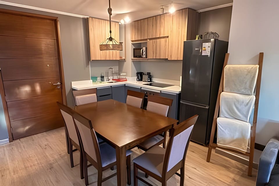 Apartment | Dining