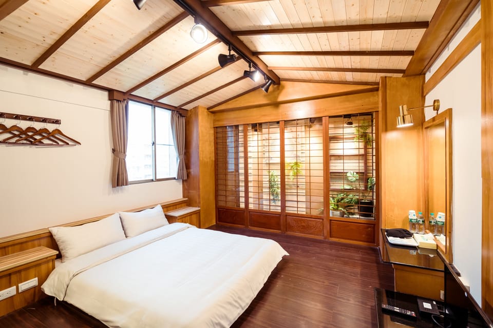 Signature Double Room | Individually decorated, individually furnished, desk, laptop workspace