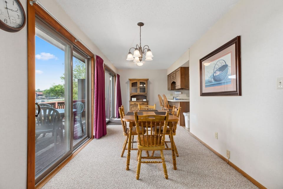Dining nook connected to the kitchen, perfect for family meals.