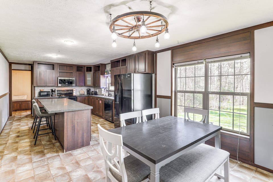 Dining Room | Dishware & Flatware