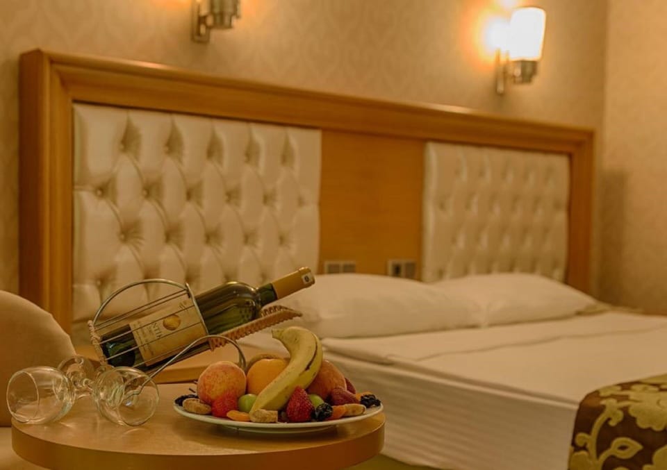 Standard Room | Free cribs/infant beds, rollaway beds