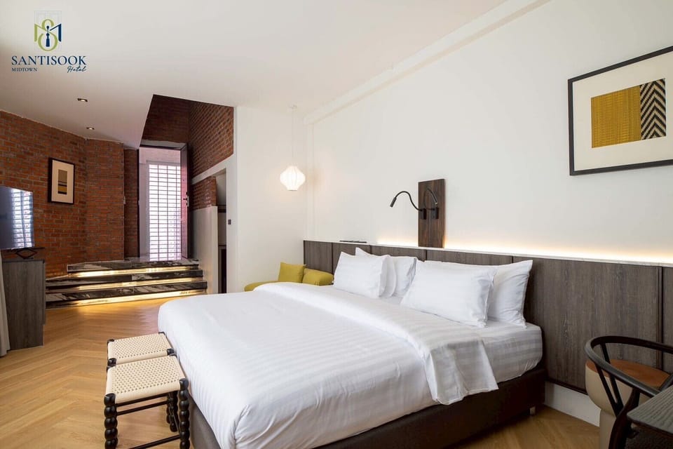Superior Double Room, 1 King Bed, River View | Desk, WiFi (free), bed sheets