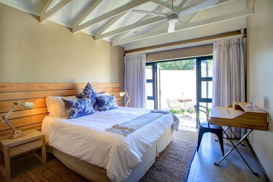 1 bedroom, premium bedding, minibar, in-room safe