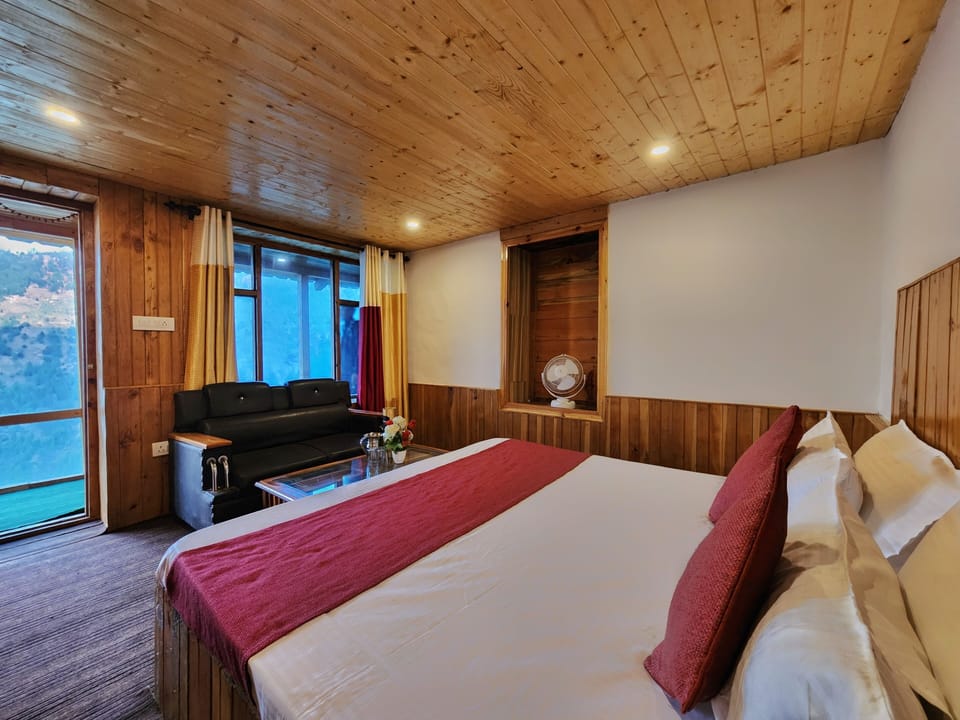 Classic Room, Balcony, Mountain View