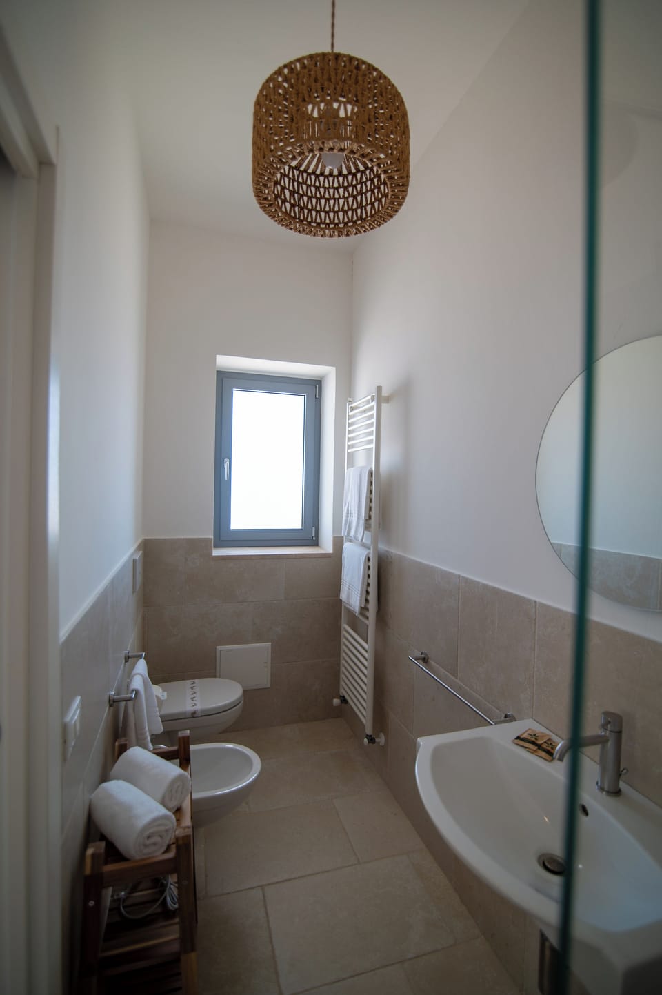 Basic Apartment, Pool View | Bathroom | Shower, hair dryer, bidet, towels