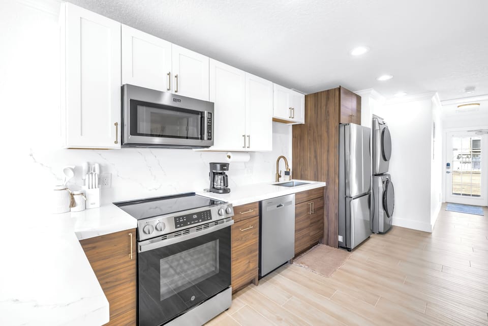 Full kitchen with all major and minor appliances.