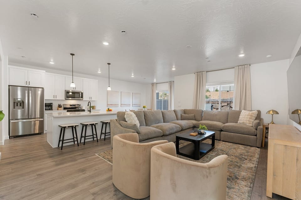 Townhome, 4 Bedrooms | Living area | Smart TV
