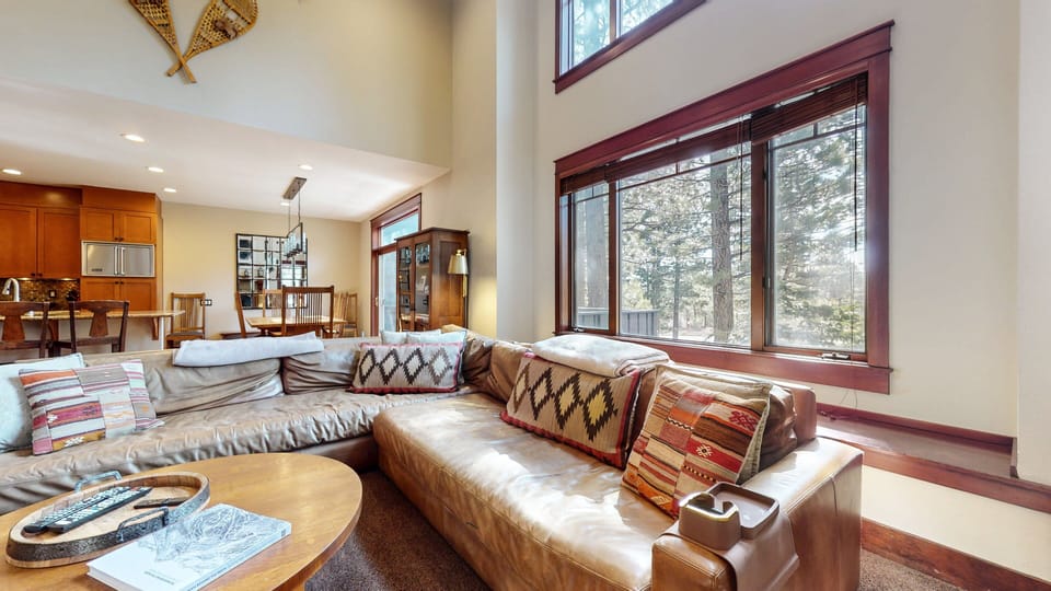 Townhome, 4 Bedrooms | Living area | Smart TV