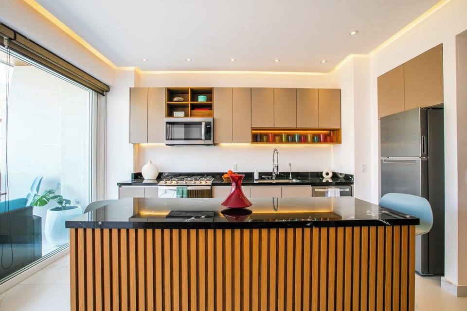 Kichen — Fully-equipped with fridge, stove, oven and dishwasher