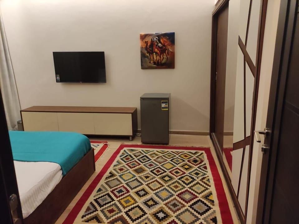 Premium bedding, free WiFi