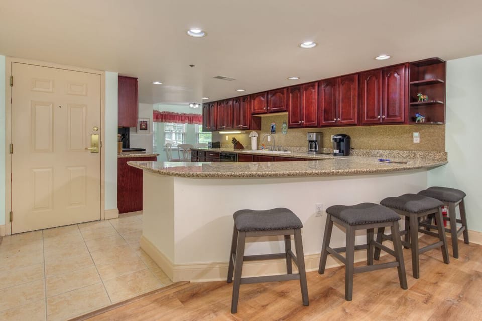 Cs Creekside Condo's fully-equipped kitchen