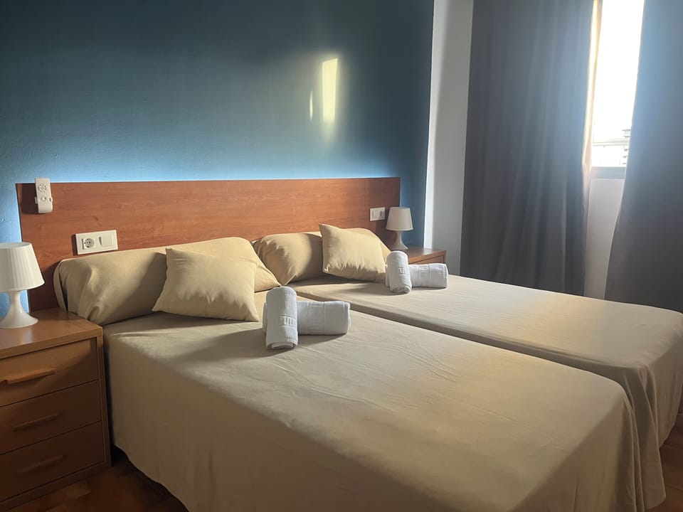 Classic Triple Room | Soundproofing, free WiFi