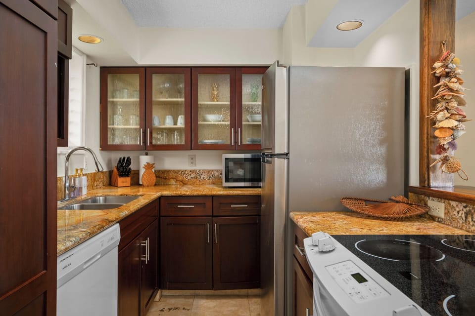Fully Stocked Kitchen