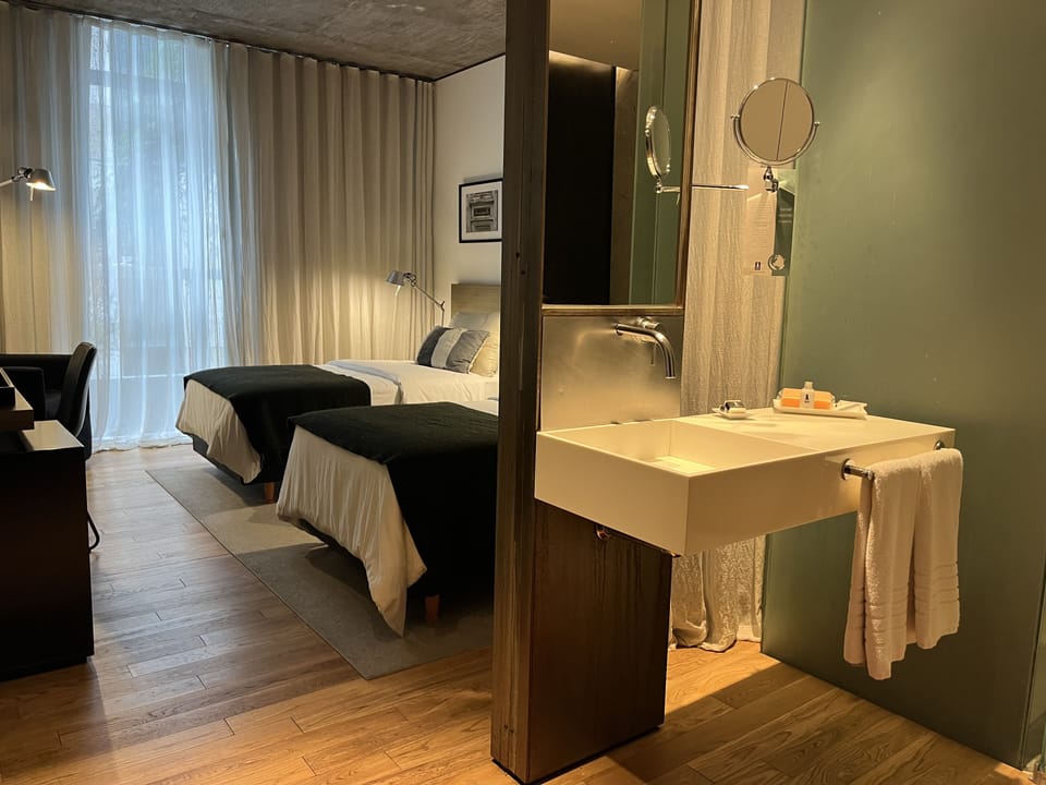 Room, 2 Twin Beds | 1 bedroom, premium bedding, down comforters, minibar