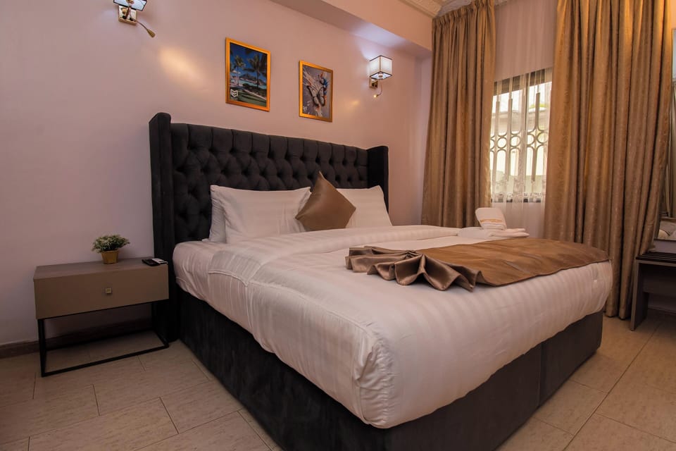 Standard Room, Courtyard View | Desk, laptop workspace, free WiFi