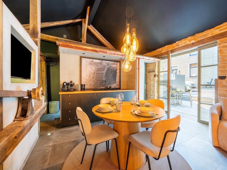 House | Dining