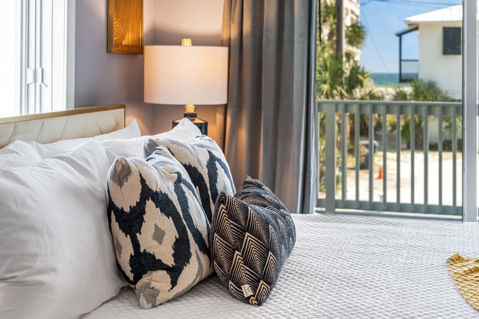 First Floor | Gulf View King Bedroom 2