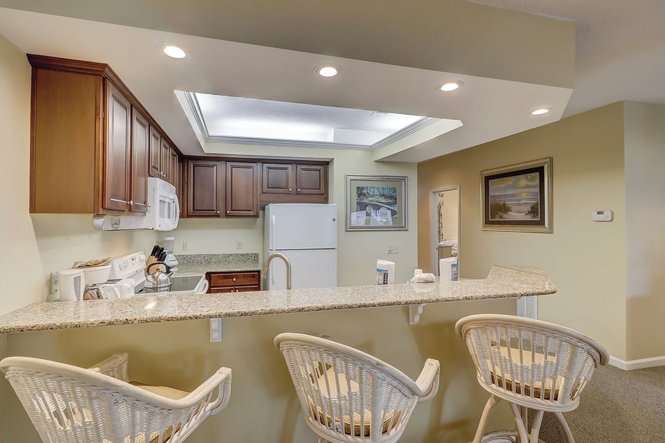 Full Kitchen