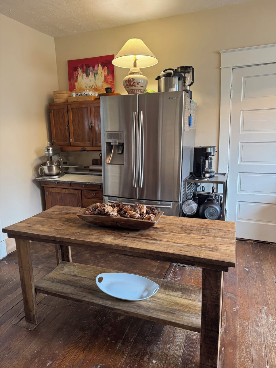 Kitchen with Seller's cabinet and tea/coffee cart