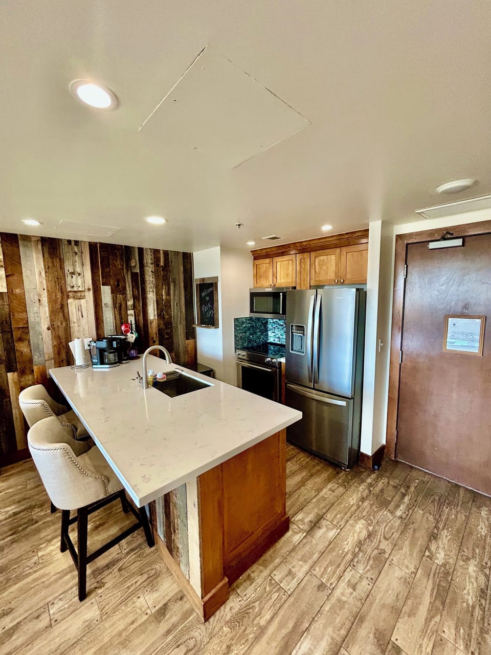 Lovely kitchen with open floor plan for socializing.