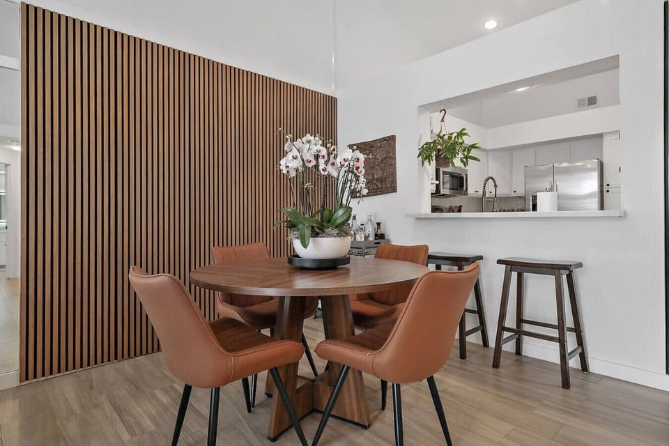 Full dining table