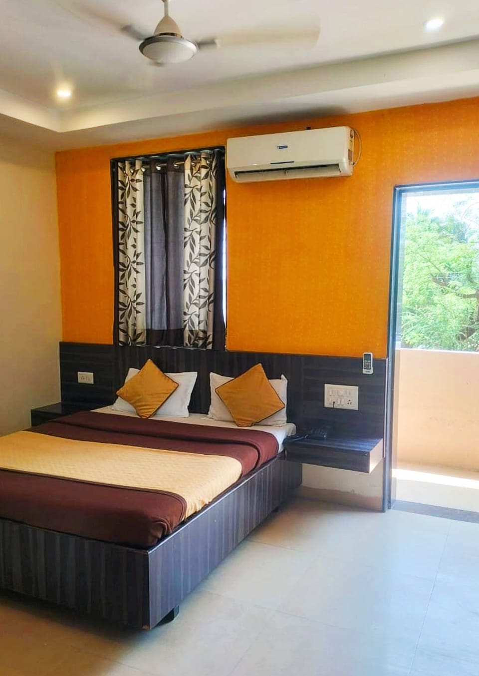 Deluxe Double Room | Soundproofing, free WiFi, bed sheets