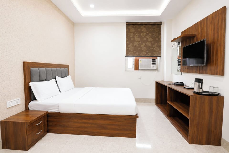 Superior Double Room, Air conditioning | View from room