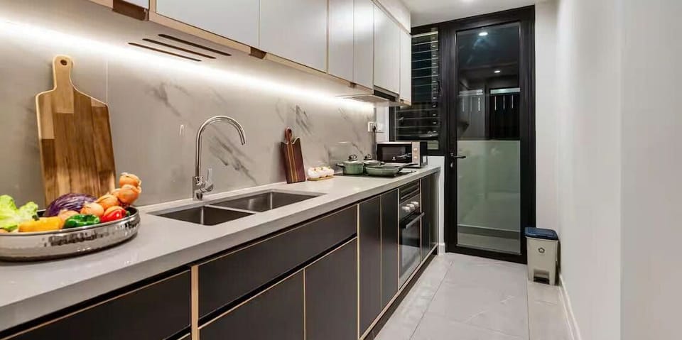 Luxury Apartment, 1 Bedroom, City View | Private kitchen | Fridge, microwave, stovetop, dishwasher