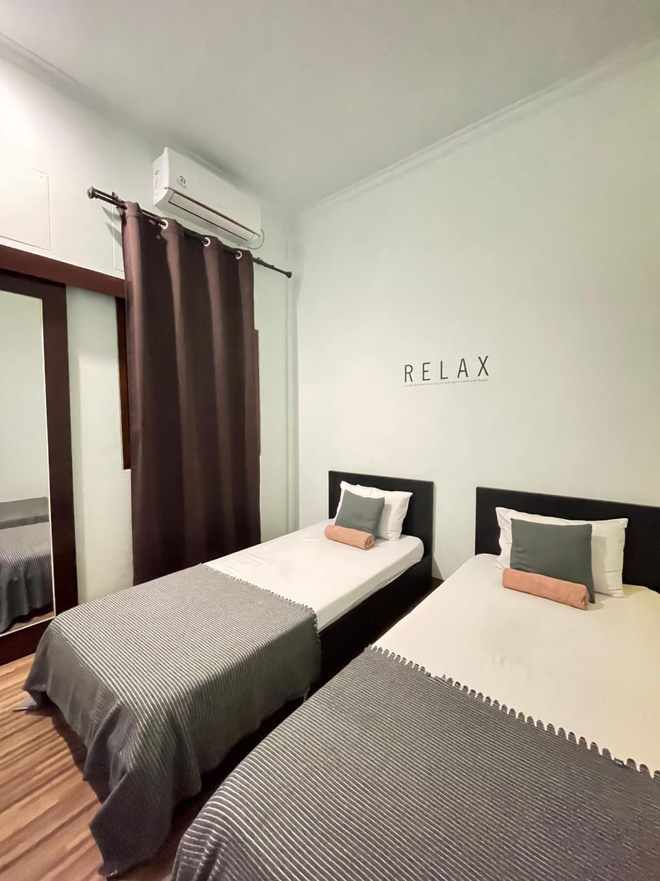 Economy Twin Room, Shared Bathroom | Free WiFi, bed sheets