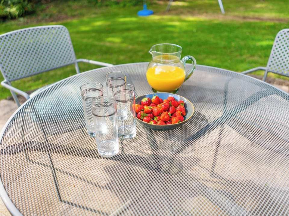 Sitting-out-area | Dyffryn Conin, Clynderwen