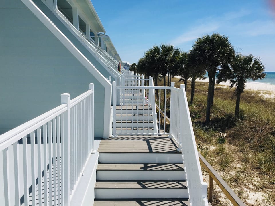 back steps to ocean!
