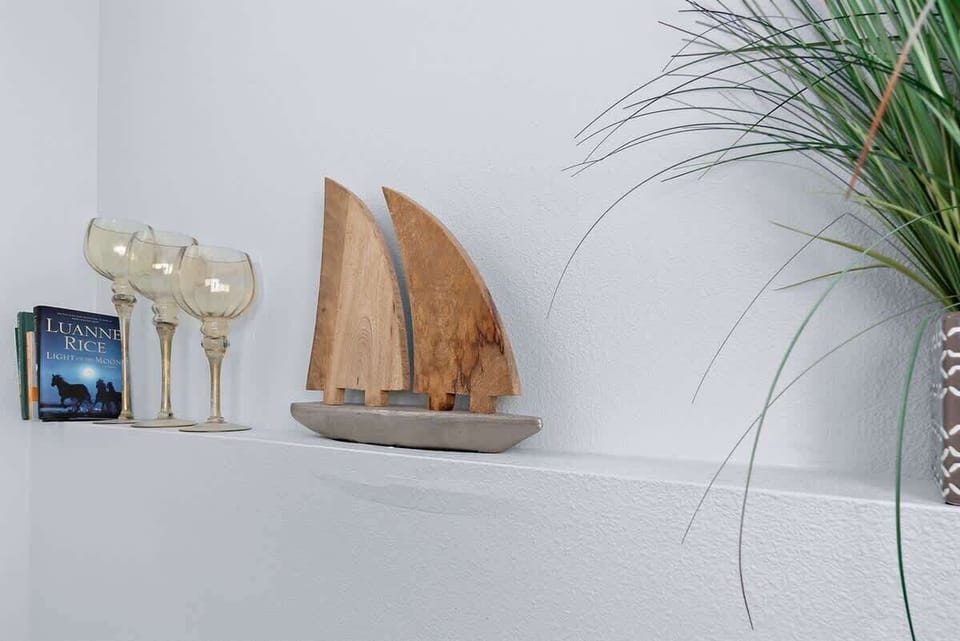 Coastal touches