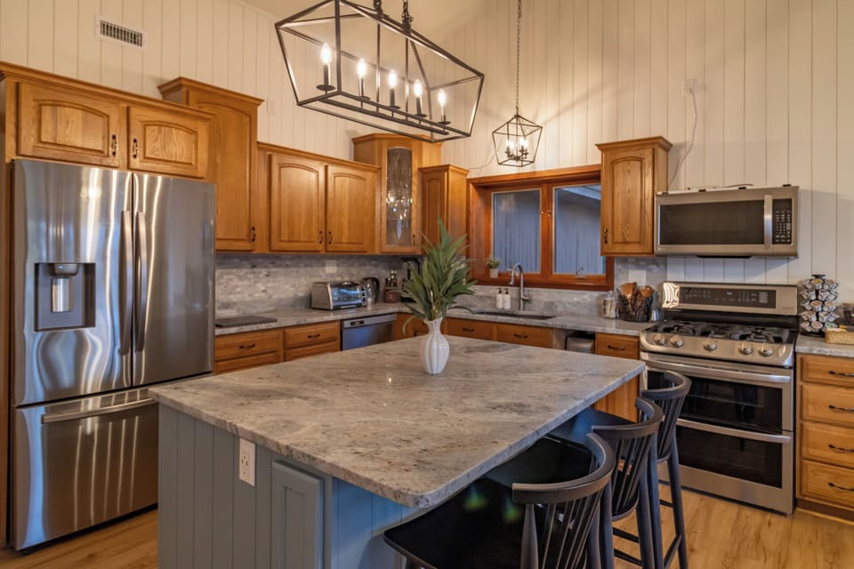 Fully loaded kitchen for cooking with friends and family