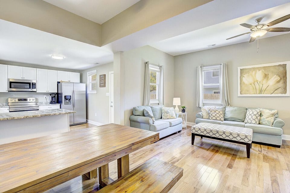 kitchen/ living room