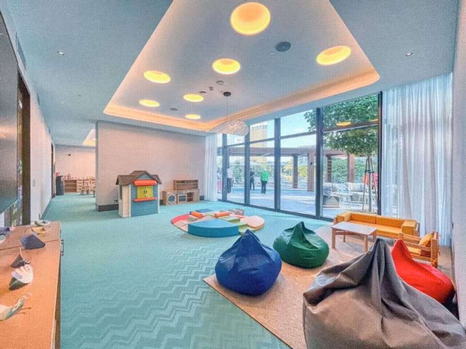 Kids Club First Hour Free