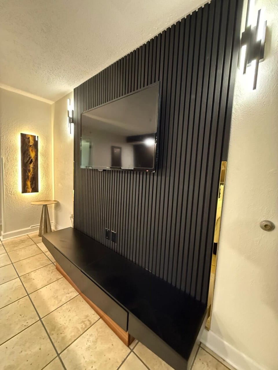 2nd Bedroom entertaining wall