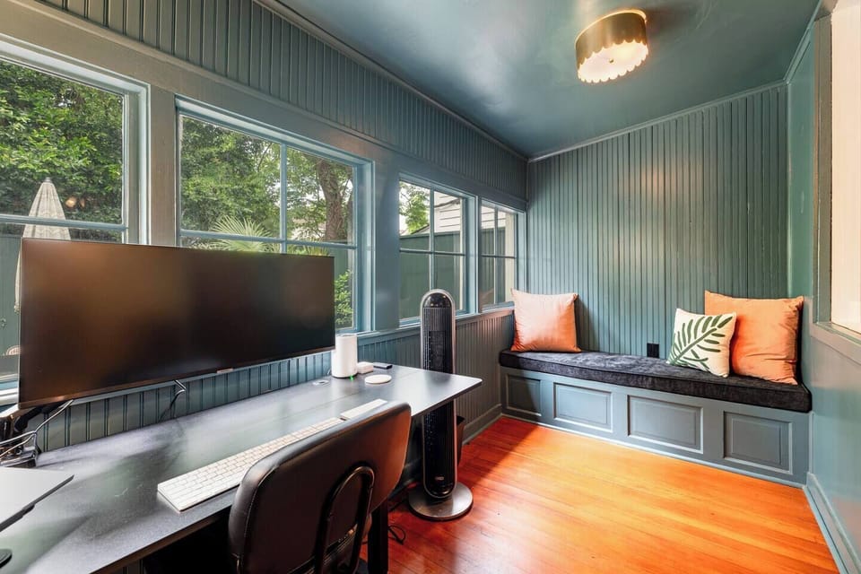 Sunroom Office (1)