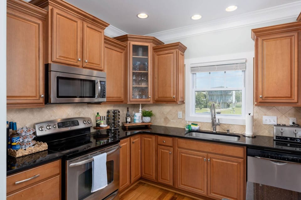 Well stocked kitchen complete with all the necessary appliances