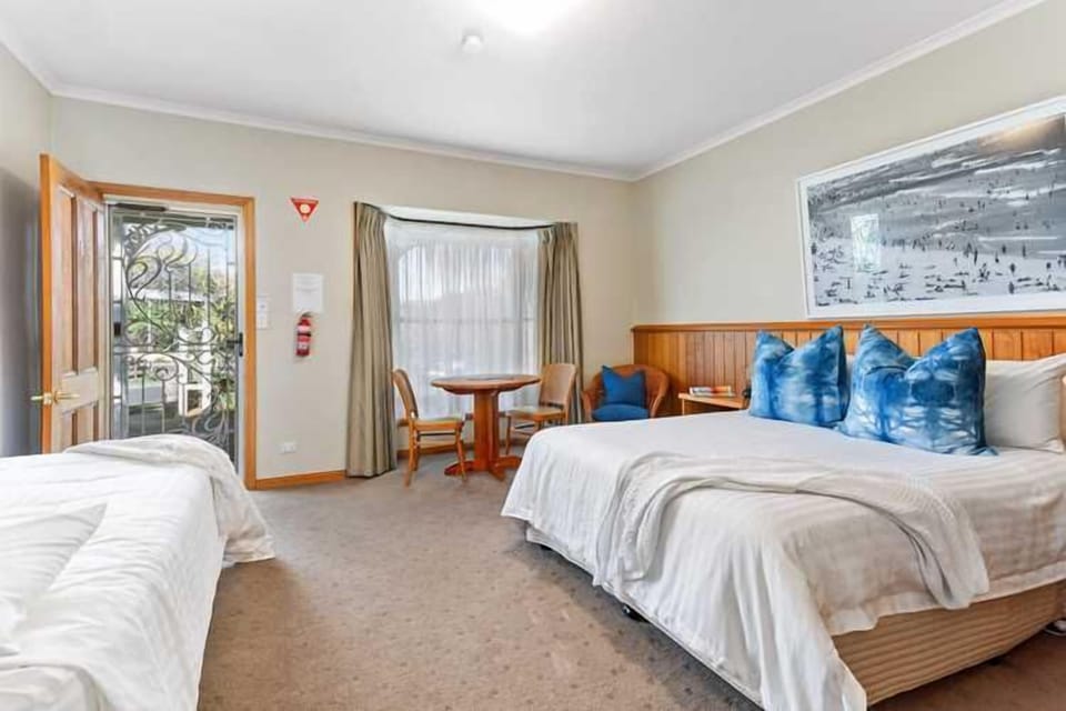 Comfort Studio Suite | Desk, iron/ironing board, free WiFi, bed sheets