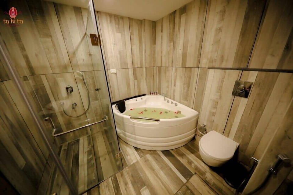 Superior Room | Bathroom