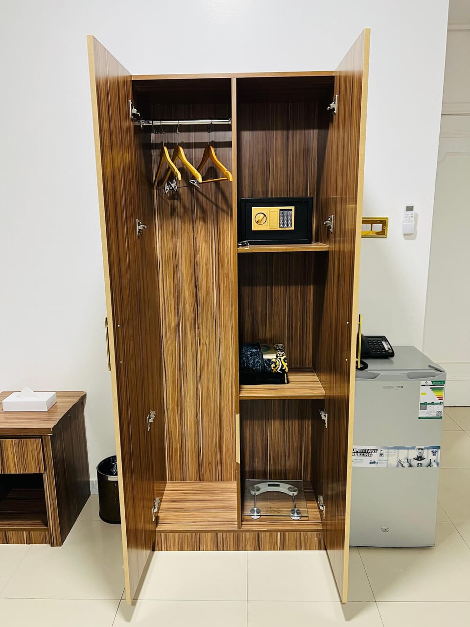 Deluxe Quadruple Room | In-room safe, desk, laptop workspace, soundproofing