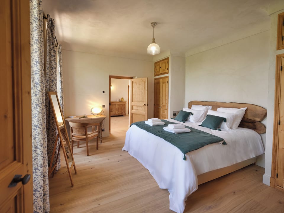 Superior Double Room, 1 King Bed, Garden View | Premium bedding, individually decorated, blackout drapes, free WiFi