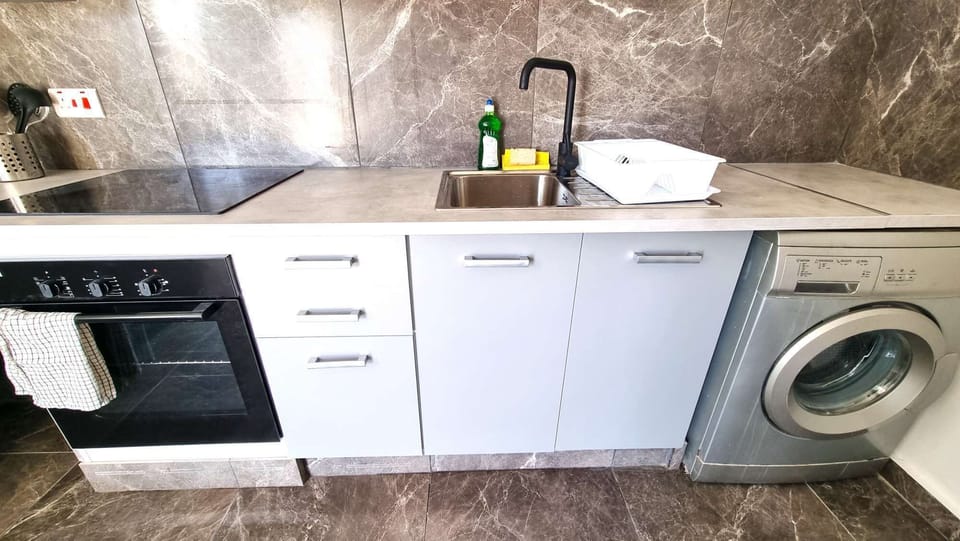 Washing machine and gas stove