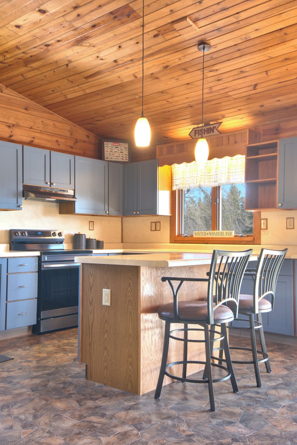 With the kitchen island you've got extra prep space, and extra eating space, too.