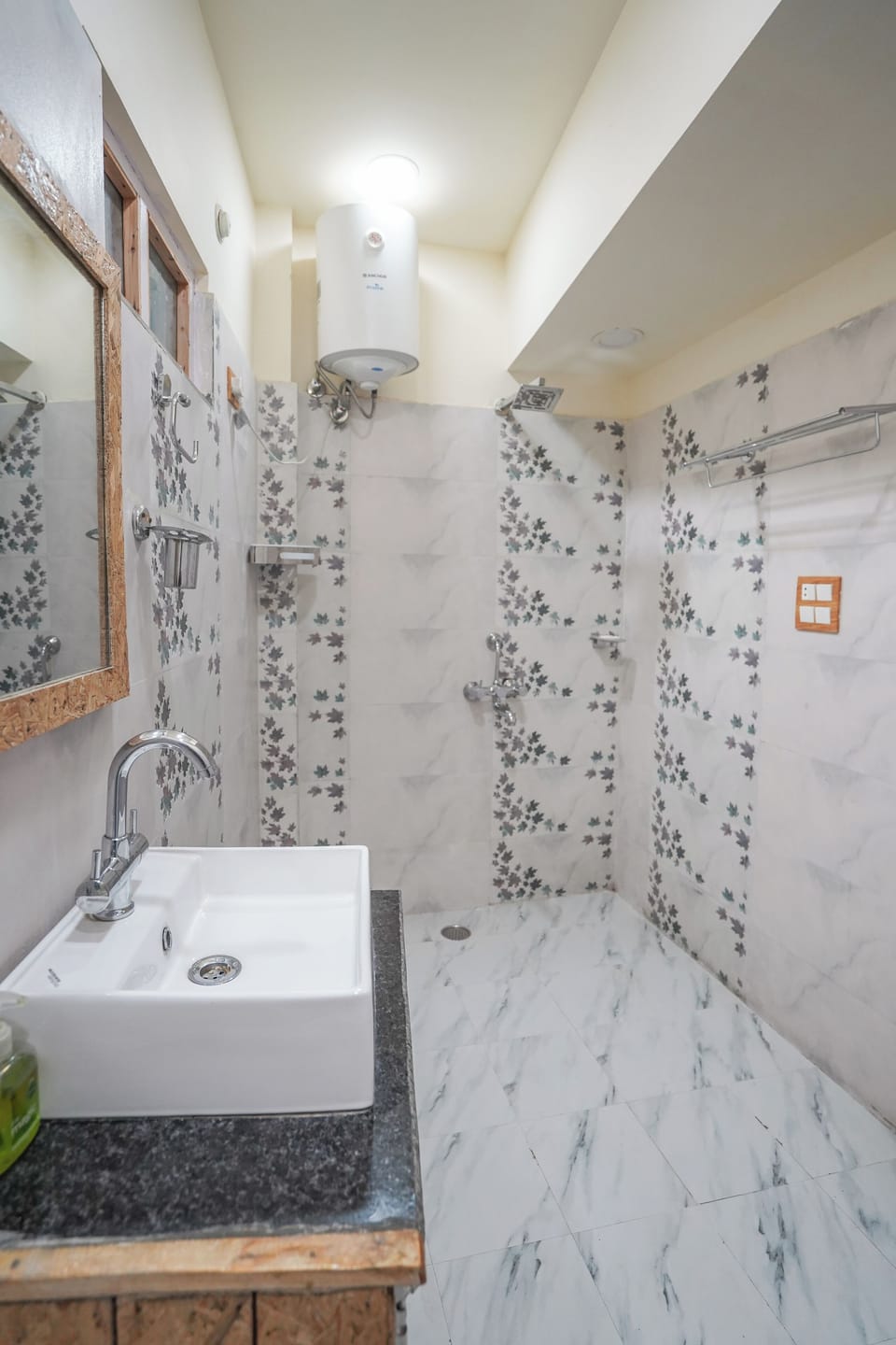 Studio Suite | Bathroom