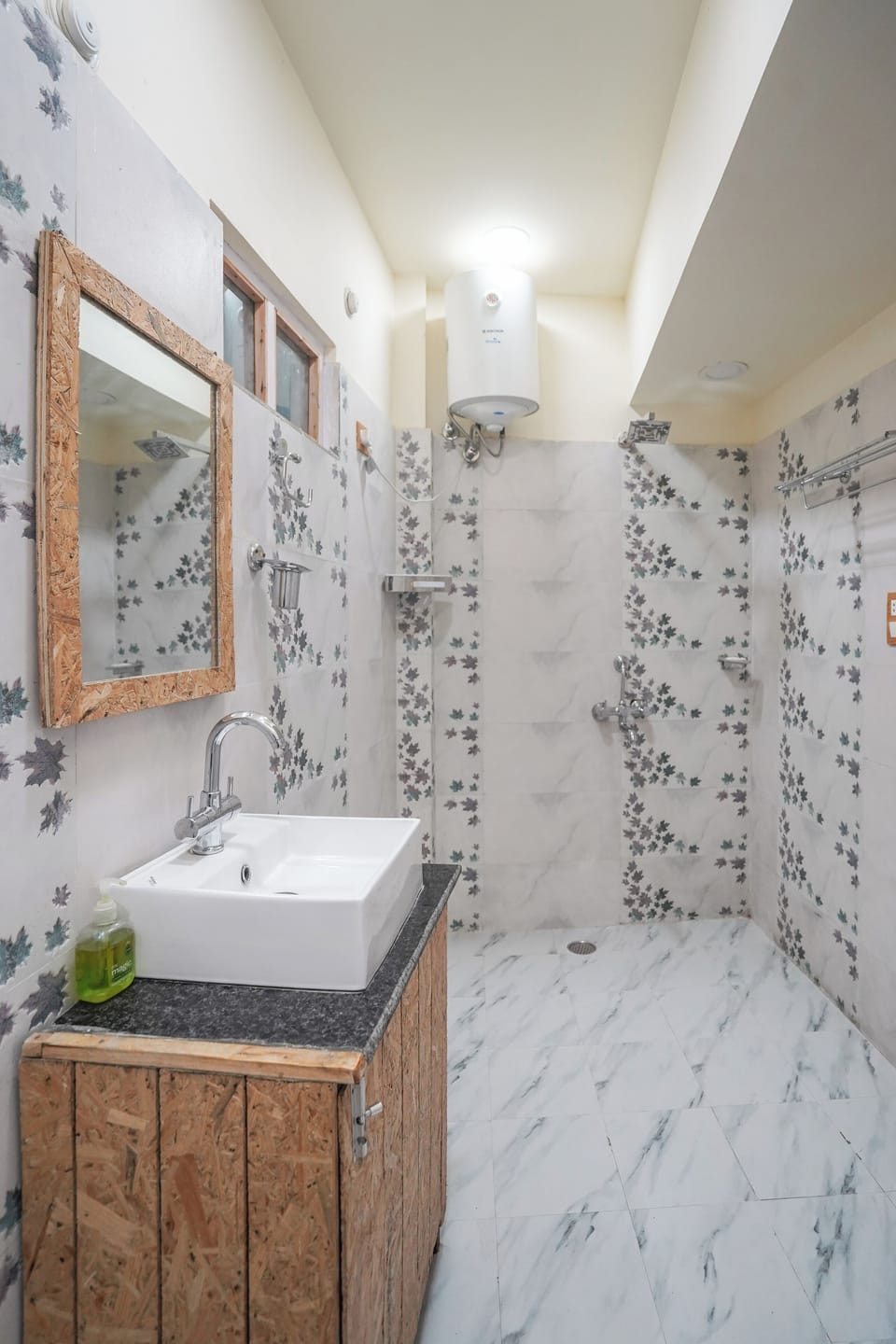Studio Suite | Bathroom