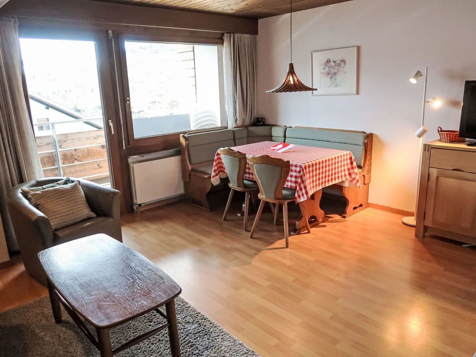 Furniture, Wood, Interior Design, Room, Floor, Flooring, Ceiling, Chair, Apartment, Hardwood