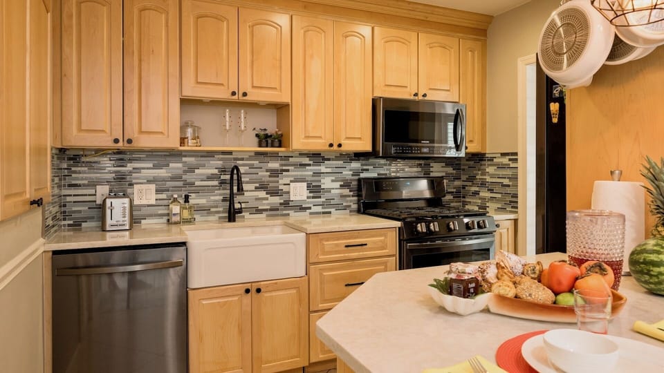 Plenty of storage room for the chef of your group...