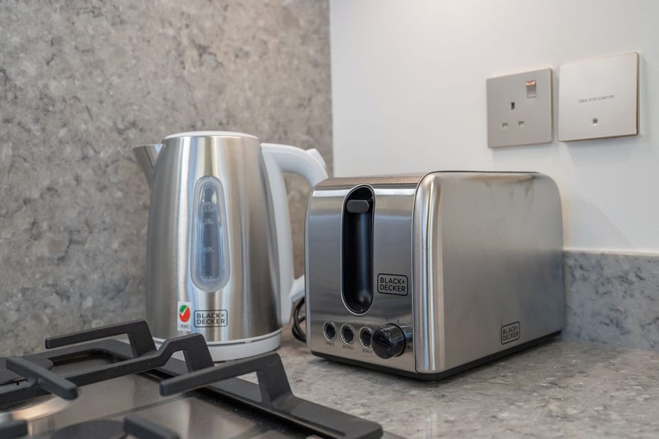 Apartment, Sea View, Beachfront | Private kitchen | Full-size fridge, microwave, oven, stovetop