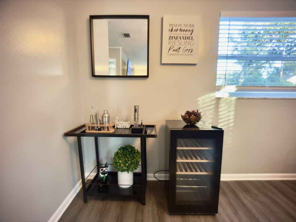 Mini bar